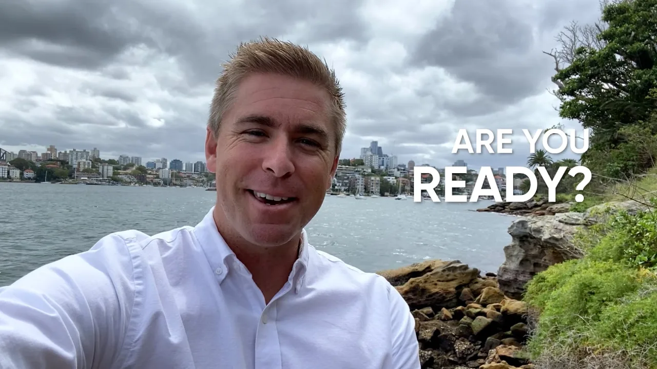 Eric Presnall filming a selfie-style ad outdoors for Verified Investing